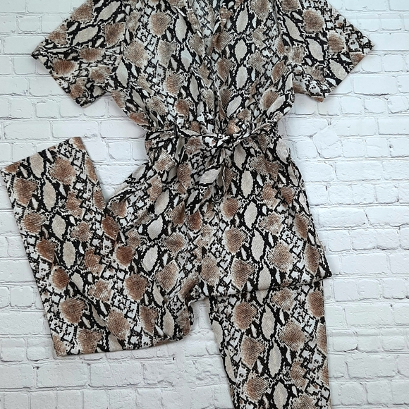 Snakeprint jumpsuit - Picture 7 of 12